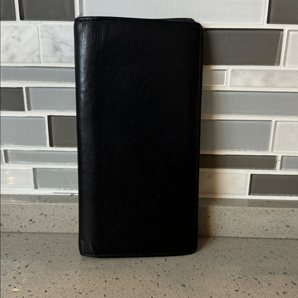 LOUIS VUITTON - Monogram Wallet - Picture 2 of 14